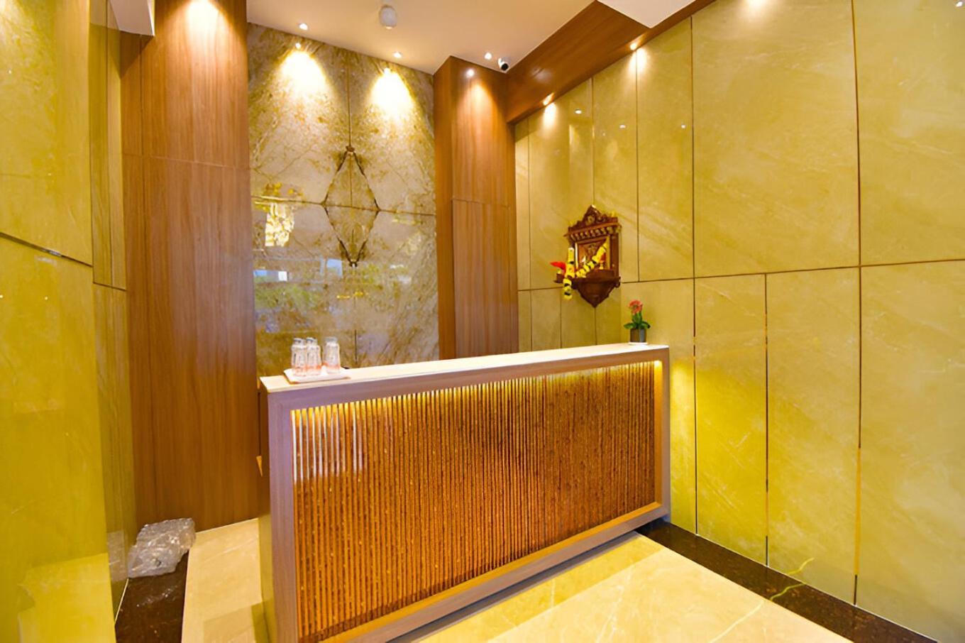 Glitz Hotels La Dahlia - Premium Thane Εξωτερικό φωτογραφία